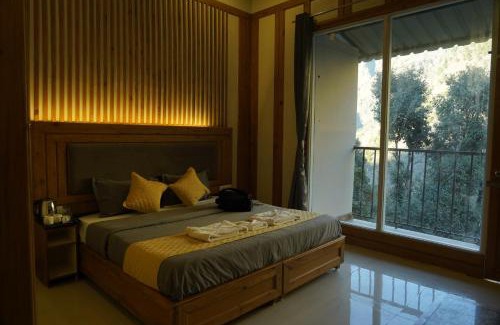 Gobind Dham Hotel | Deva's Retreat