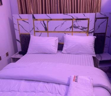 Warri Hotel | DEVHAK Hotel and Suites