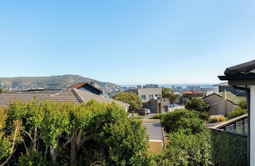 Cape Town City Centre Apartment | Devil's Peak Family Haven + Pool + Braai