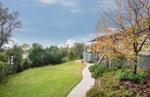 Mount Martha House | Devon Mt Martha Escape with Spa and Views