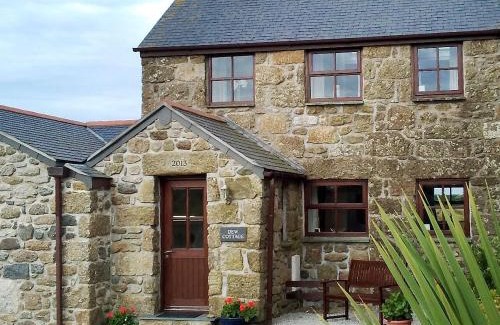Brane House | Dew Cottage