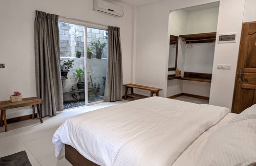 Thulusdhoo Island Hotel | Dhoadhi Retreat