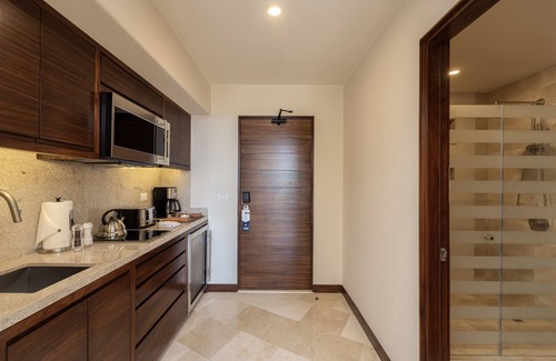 Los Cabos Condo | Diamante OCR 307 - Luxury Ocean Front 1 Bedroom Condo-Cabo