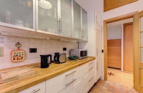 San Giovanni Apartment | Diamond Apartment in the center of Rome near the subway(80mq, Free WI-FI & A/C)