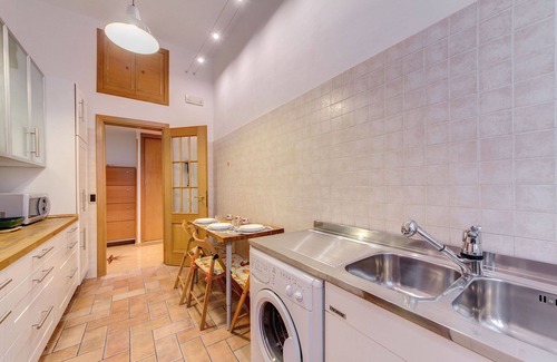 San Giovanni Apartment | Diamond Apartment in the center of Rome near the subway(80mq, Free WI-FI & A/C)