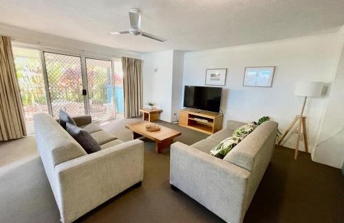 Mermaid Beach Apartment | Diamond Beach Resort, Poolside Villa #40