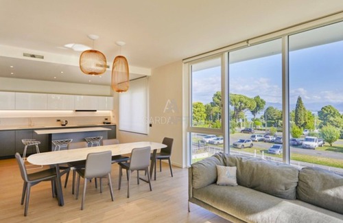 Desenzano del Garda Villa | Diamond Lake View - Prestige Villa a 100m dal Lago