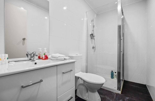 Glen Waverley House | 'Diamond' Quality Family Home in Glen Waverley