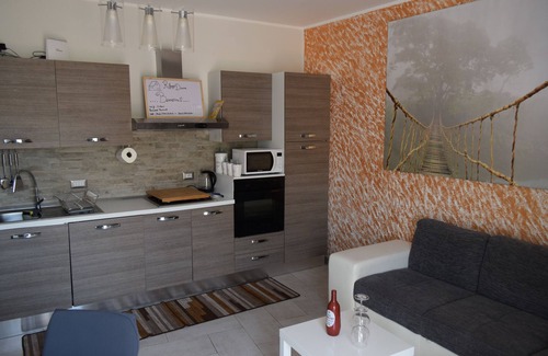 Province of Messina House | Diana Shelter, home within walking distance of ferries