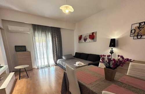 Alexandroupoli Apartment | Didi's House is located in the center of the city of Alexandroupoli.