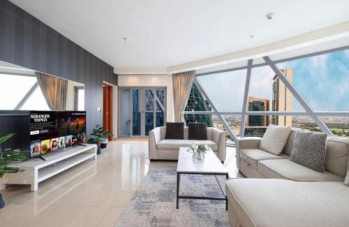 DIFC Apartment | DIFC Luxurious Spacious 1-Bed Apt in a Prime Location