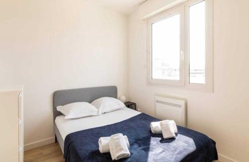 Yves Farge - Le Fleuve Apartment | Dify Bollier - Quartier Gerland