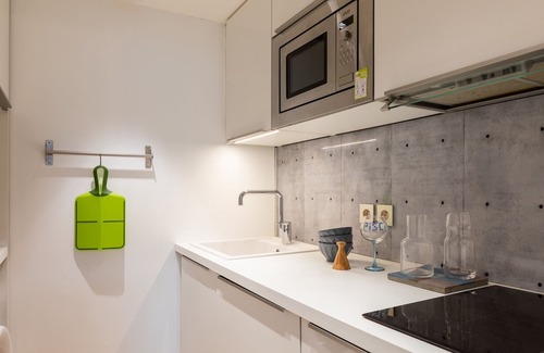 Charpennes - Charmettes Apartment | DIFY Style Black - Charpennes