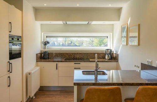 Biddinghuizen House | Dijkvilla 10 by Interhome