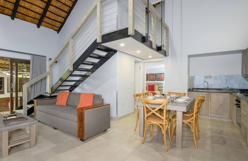 Madibeng Apartment | Dikhololo