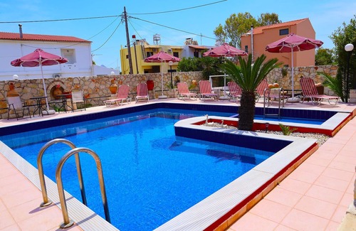 Stavros Apartment | Dimitrios Pool Apartment - 5 min from the beach