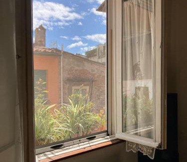 Lucca Historical Center Apartment | Dimora Leonardo. Centro Storico.