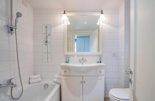 Cannaregio Apartment | Dimora Sant'Andrea Canal View