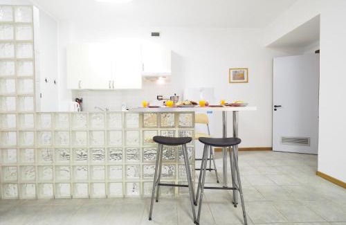 Genoa Historical Centre Apartment | DIMORA SOTTORIPA DI FRONTE ALL ACQUARIO - GENOVABNB it
