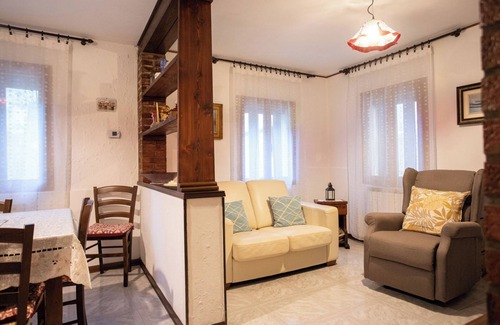 Pellestrina House | Dimora Zaira - Three Bedroom House, Sleeps 5