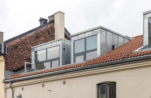 Grunerlokka Apartment | Dinbnb Apartments Grünerløkka I Penthouse with Private Rooftop I 2 Bedrooms & 1 Bathroom