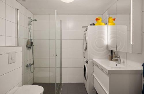 Grunerlokka Apartment | DINBNB APARTMENTS l 15min to C Station l Huge Social Space l Balcony