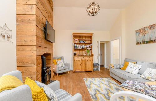 Lowick House | Dingley Dell
