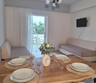 Psarou Apartment | Dionysia Suites