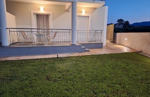 Psarou Apartment | Dionysia Suites