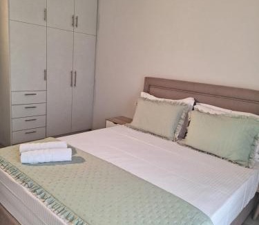Psarou Apartment | Dionysia Suites