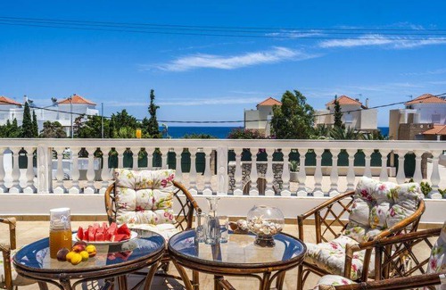 Gennadi House | Dionysus