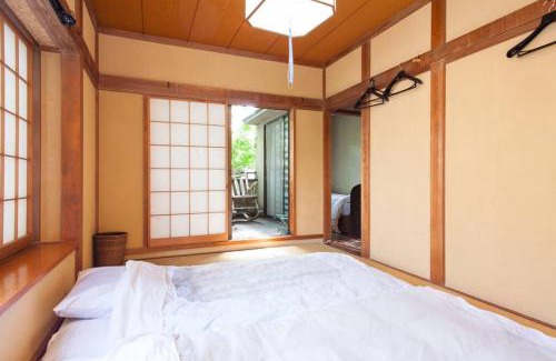 Ota Ski Chalet | Diplomat House very close to JR Station
