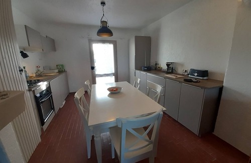 La Gueriniere House | Direct access to the sea! 3-minute walk to the beach.