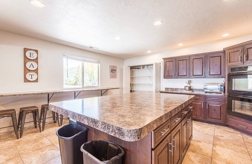 Laketown House | Direct Beach Access: Quaint Bear Lake Gem!