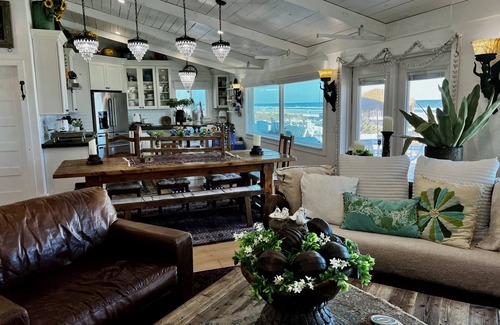 Boardwalk House | DIRECT BEACH FRONT/4 BED RM/3.5 BATH: 1/2 MILE WALK TO FLAGLER AVE/SLEEPS 11