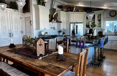 Boardwalk House | DIRECT BEACH FRONT/4 BED RM/3.5 BATH: 1/2 MILE WALK TO FLAGLER AVE/SLEEPS 11