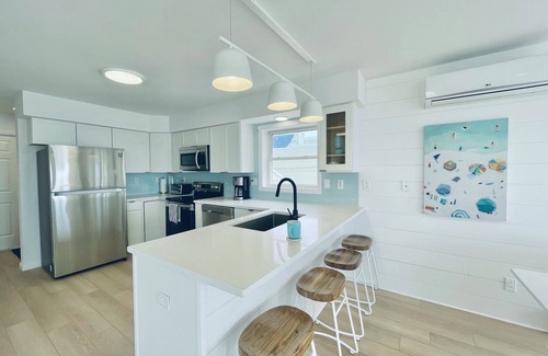 Morgan Point House | Direct Beachfront Modern Cottage on Private Beach