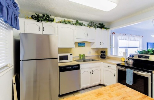 New Smyrna Beach Condo | Direct Ocean Front/Corner Unit! NoDriveBeach of New Smyrna !