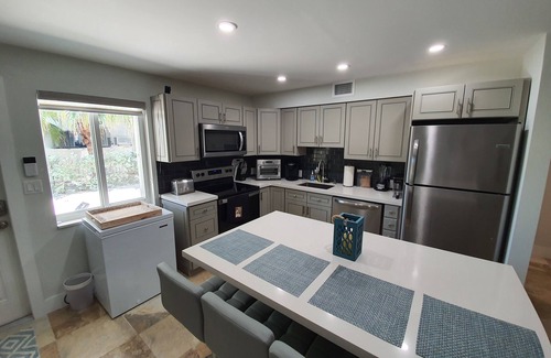 Marathon Condo | Direct Ocean Front, Beautiful Views, Close to Everything. MONTHLY RENTALS ONLY
