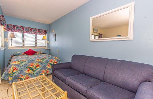 Myrtle Beach Apartment | Direct Ocean Front Studio with Endless Views Palace Resort 302