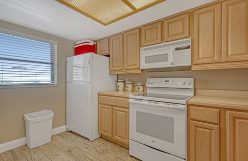 Cocoa Beach Condo | Direct Oceanfront and Beachfront in Downtown Cocoa Beach, Free Wi-Fi