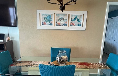 Daytona Beach Condo | DIRECT OCEANFRONT from ENTIRE condo!! Sweeping views in popular Horizons Condos!