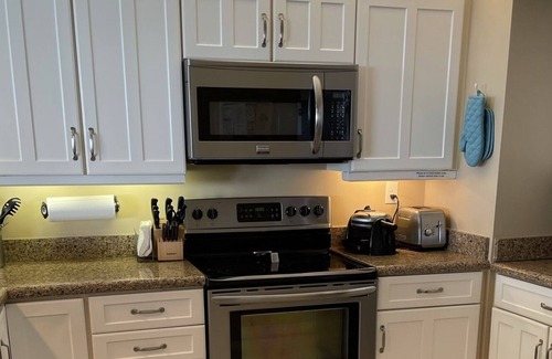 Daytona Beach Condo | DIRECT OCEANFRONT from ENTIRE condo!! Sweeping views in popular Horizons Condos!