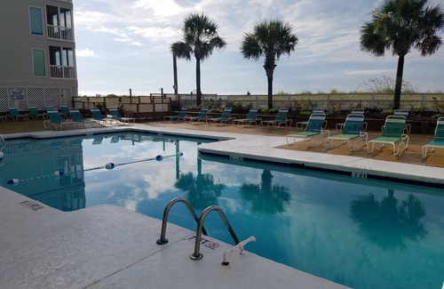 Myrtle Beach Condo | Direct Oceanfront 3 bedroom 2.5 baths Pelicans Watch unit on popular Shore Drive