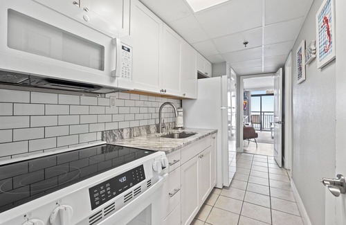 Myrtle Beach Condo | Direct Oceanfront 1BR Family-Friendly Caravelle Resort
