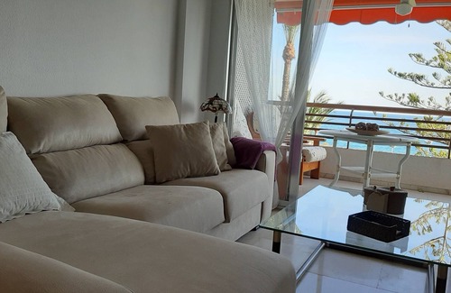L'Albufereta Condo | Direct views of the Mediterranean and swimming pool