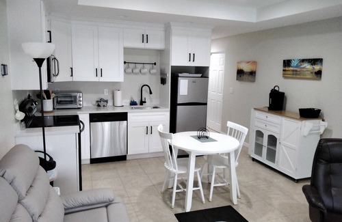 Englewood Condo | Directly on the Key w/Private entry to Englewood Beach and Bayside views! Unit B