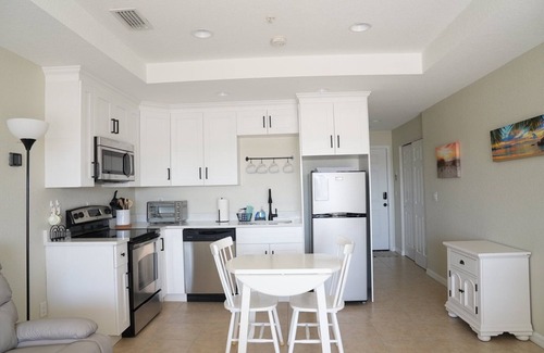 Englewood Condo | Directly on the Key w/Private entry to Englewood Beach and Bayside views! Unit B