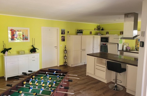 Koenigs Wusterhausen House | Disabled-friendly detached house near the lake/15min BER, 35min Potsdamer Platz