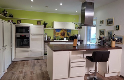 Koenigs Wusterhausen House | Disabled-friendly detached house near the lake/15min BER, 35min Potsdamer Platz